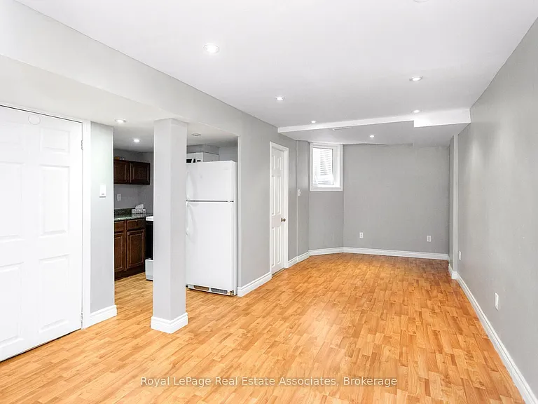 116 Lake Louise Dr #LOWER — Photo 7