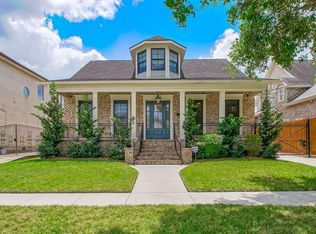 1608 Charlton Dr, New Orleans, LA 70122