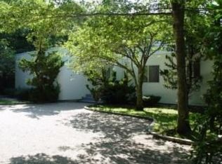 35 Box Tree Rd, Quogue, NY 11959