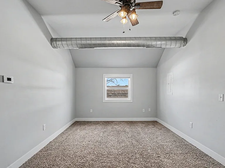 241 Helen Ave #B — Photo 13