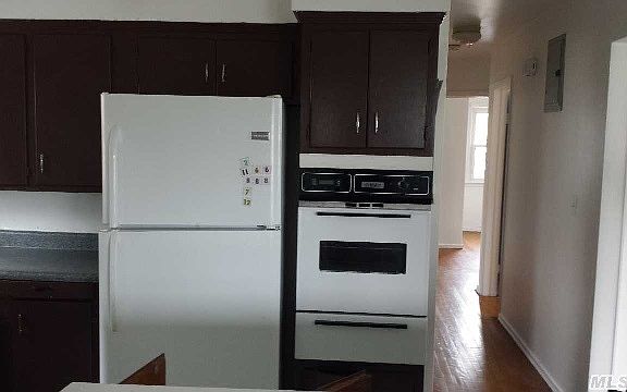 5th image of 1528 Dunbar St