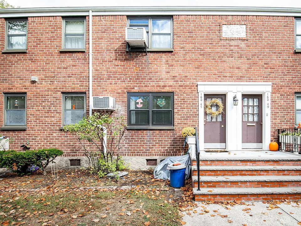 1st image of 16047 17th Ave #2