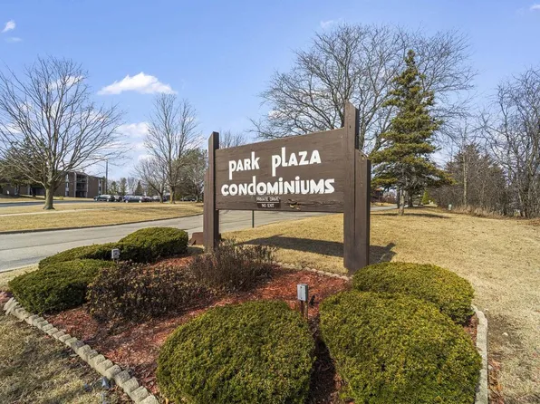 9061 North Park Plaza COURT, Brown Deer, WI 53223