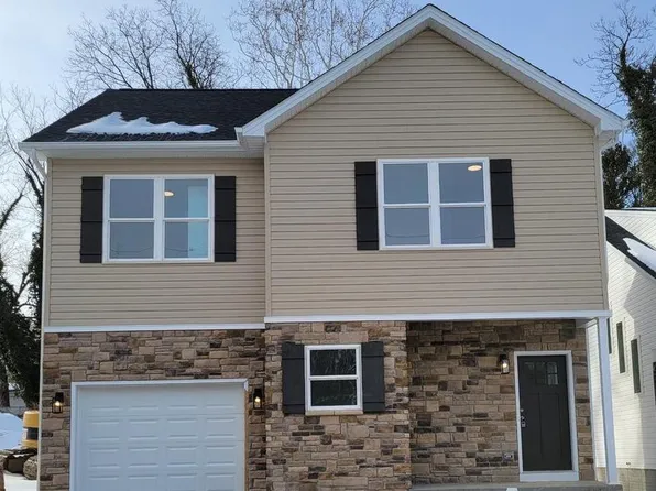 517 S Spring St, Martinsburg, WV 25401