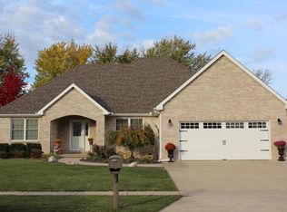 684 Phillip Cir, Forsyth, IL 62535