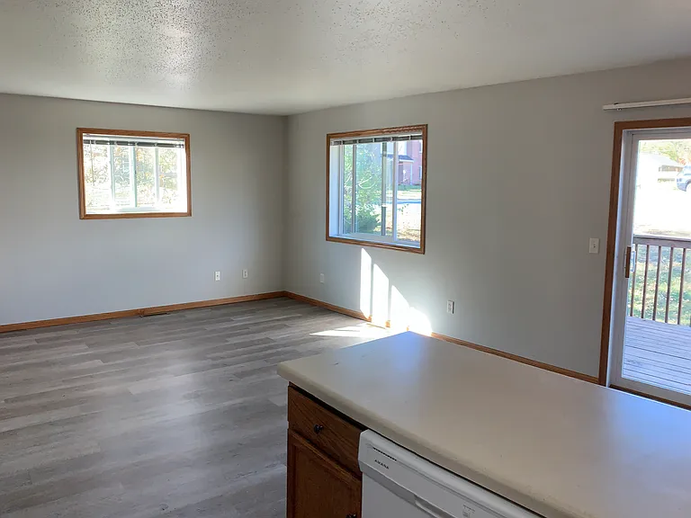 4302-4308 Tweed Dr — Photo 9
