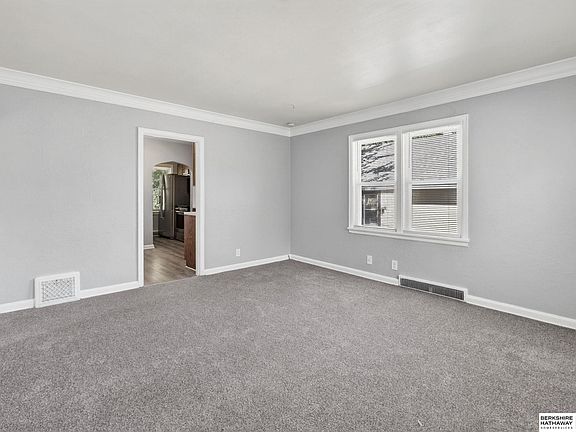 5th image of 3328 N 40th St