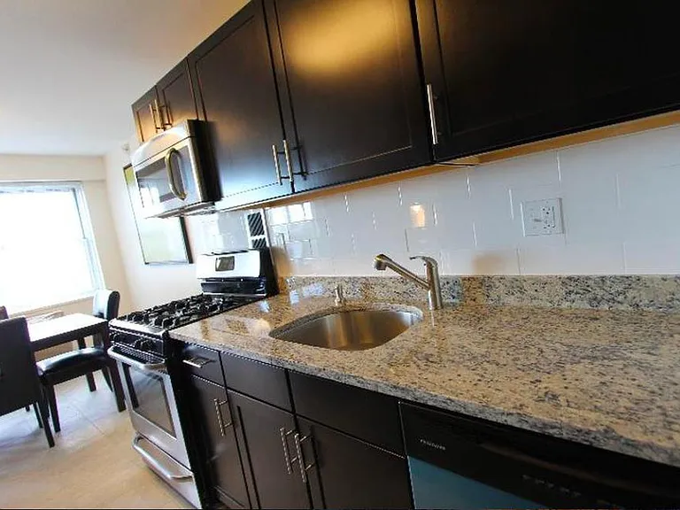 174 Freeman St #522 — Photo 3