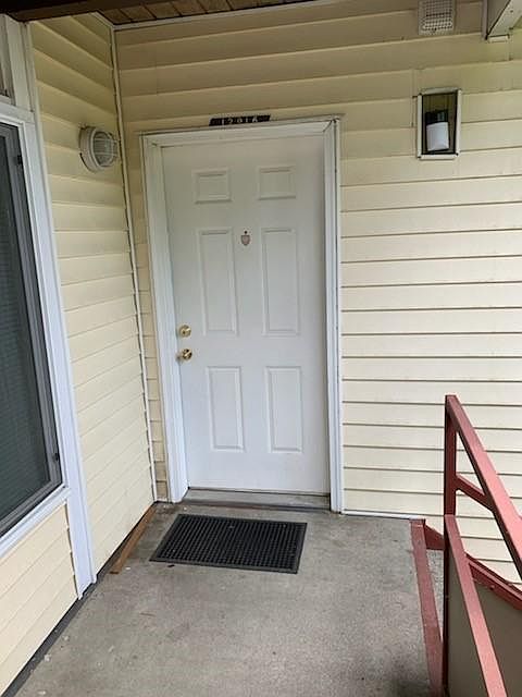 1st image of 12016 32nd Ave NE
