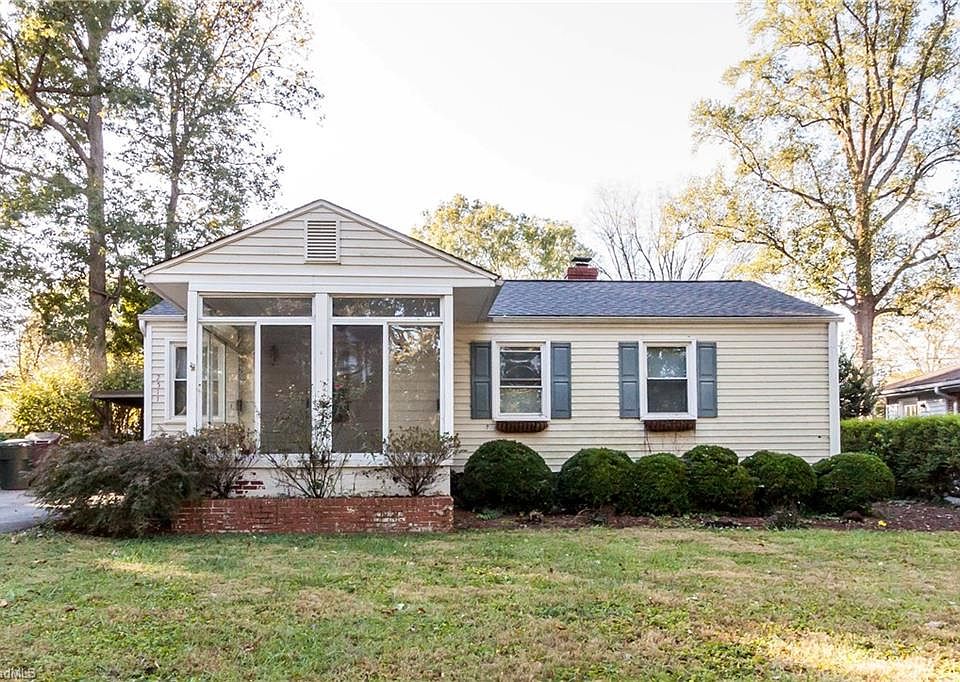 1st image of 2511 Fernwood Dr