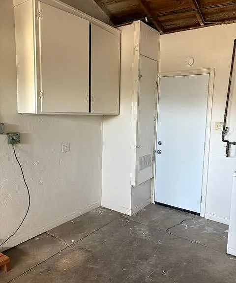 183 E Dana St — Photo 19
