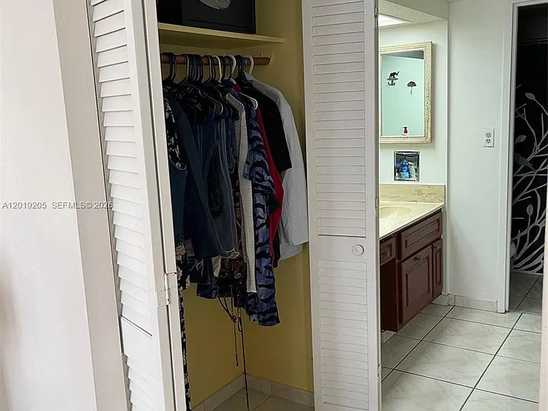 5701 Collins Ave #511 — Photo 15