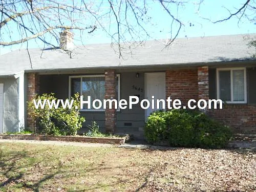 5645 Milner Way photo 1