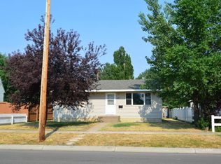 904 S Strevell Ave, Miles City, MT 59301