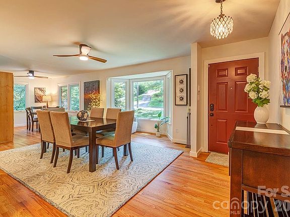 4th image of 47 Deerwood Dr