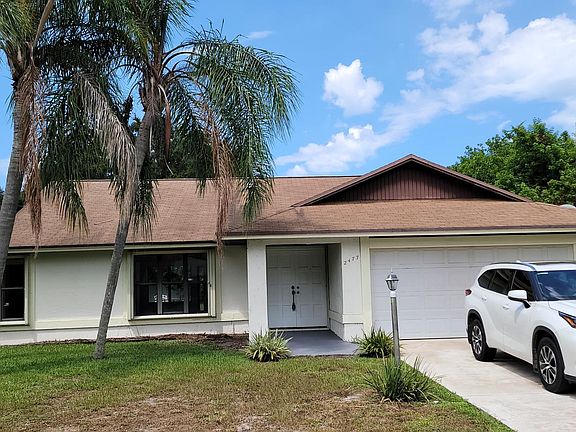 2nd image of 2477 SE Renick Ave