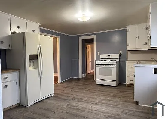 15 Portland St #2REAR
