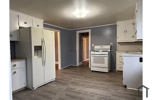 15 Portland St #2REAR Photo 1