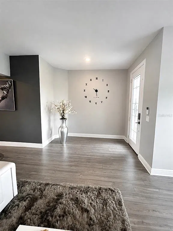 4 bed, 2.0 bath, 1850 sqft, $2,600 — Photo 3