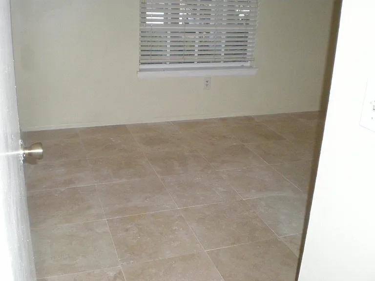 109 Reserve Cir #113 — Photo 8