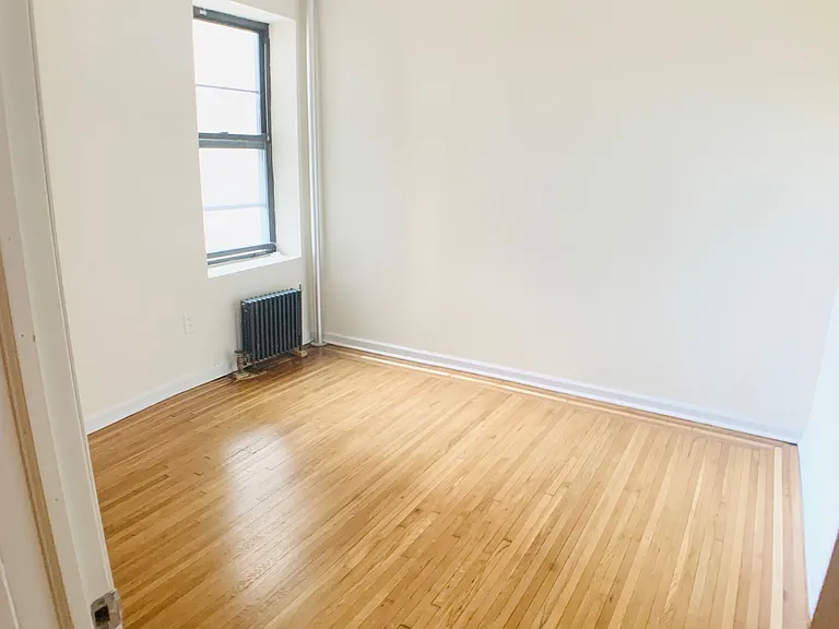 650 W 173rd St #34 — Photo 15