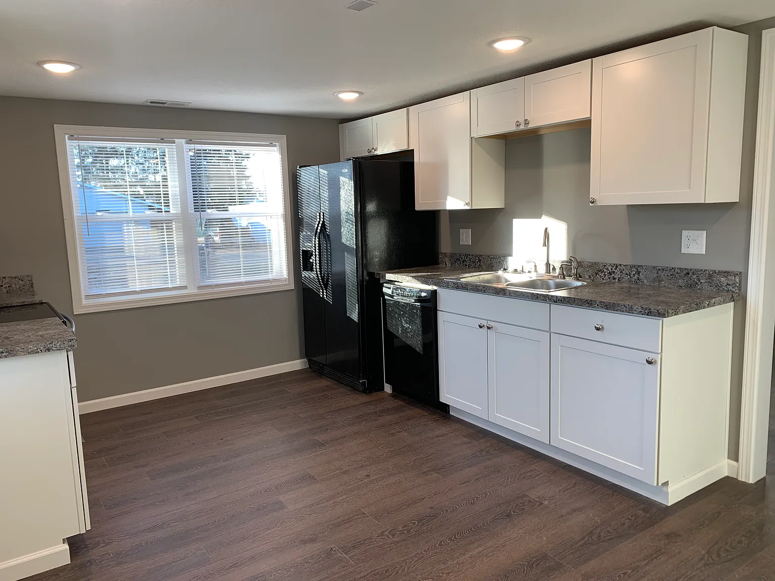3 bed, 1304 sqft, $1,650 — Photo 4