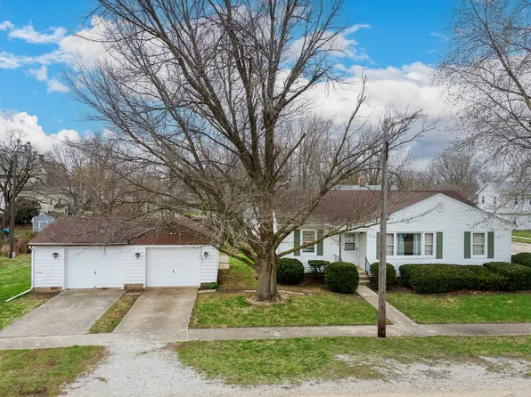 108 N Chatham St, Danvers, IL 61732