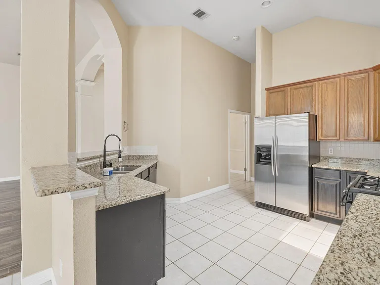 1108 Antelope Rdg — Photo 10