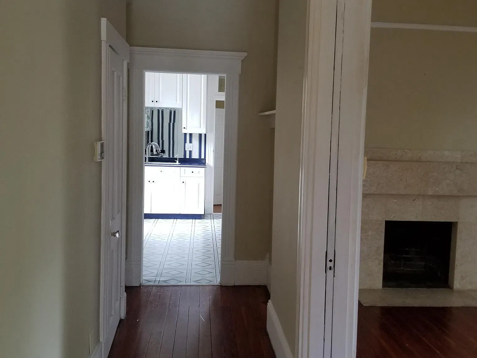 2 bed, 1050 sqft, $1,700 — Photo 4