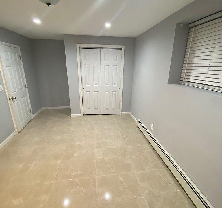 1st image of 418 3rd St #1
