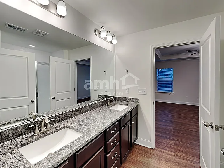 8115 Brookbend Dr — Photo 14