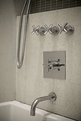 Rented by Compass | media 18