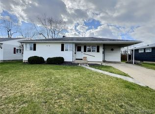 216 Woodgate Rd, Tonawanda, NY 14150