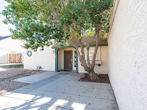 2nd image of 1013 E Tonto Ln