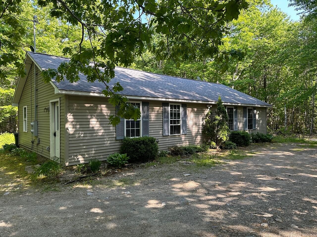 153 A&B Bog Road, Lincolnville, ME 04849 Zillow