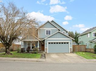104 S 5th St, Carlton, OR 97111