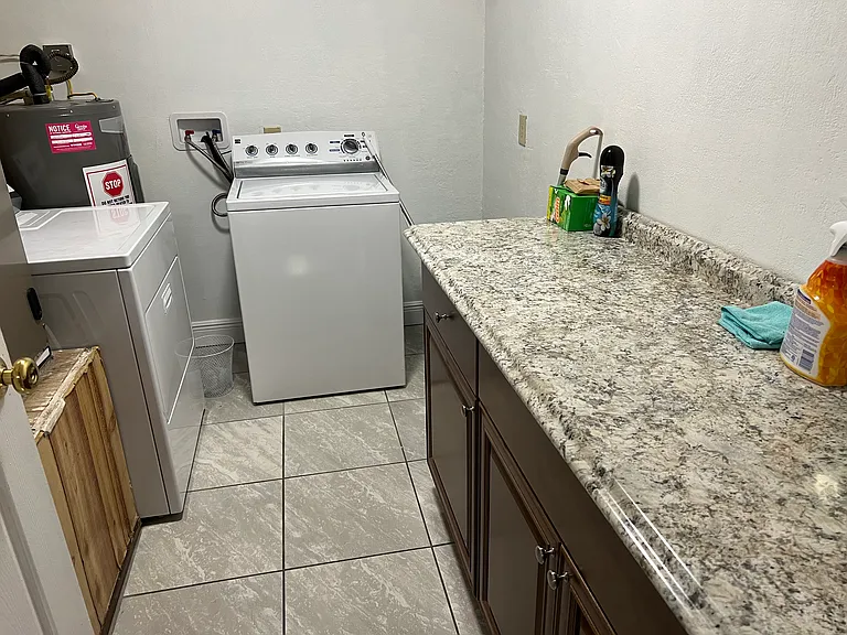 1381 Gladiolas Dr — Photo 12
