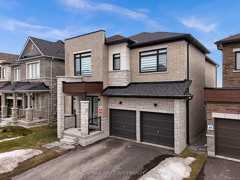 2215 Beckman Cres #UPPER — Photo 47