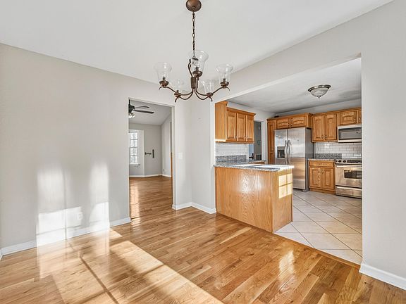 5th image of 1220 Pendall Ln