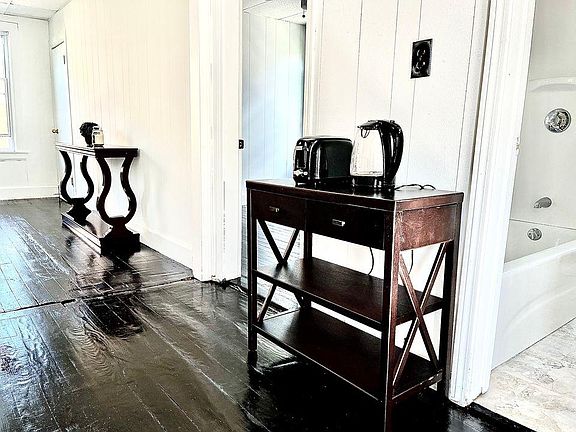 5th image of 36 Broad St Floor 2