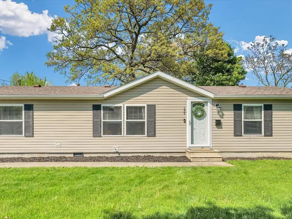 139 W Oak St, Paxton, IL 60957