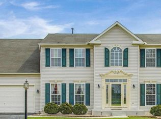 24 Christians Dr, Hanover, PA 17331