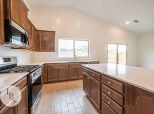 352 N Millard Ave, Fresno, CA 93727