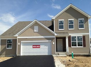 728 Glenwood Dr, South Elgin, IL 60177