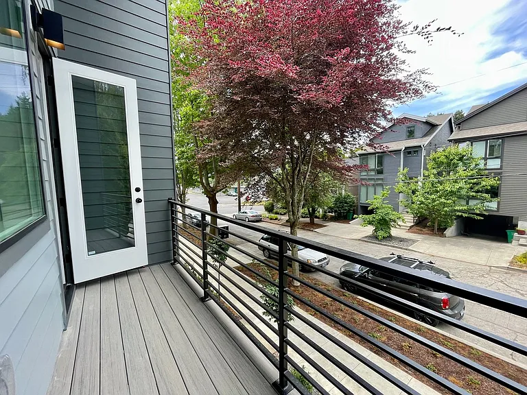 601 SE Spokane St #201 — Photo 20