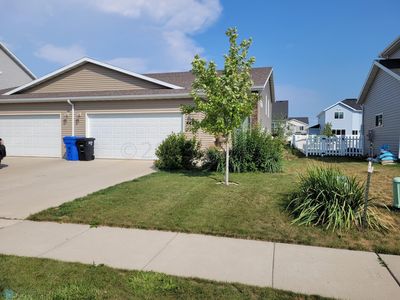 5582 59th St S, Fargo, ND, 58104