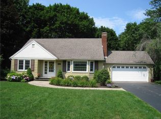 106 Churchill Ln, Fayetteville, NY 13066