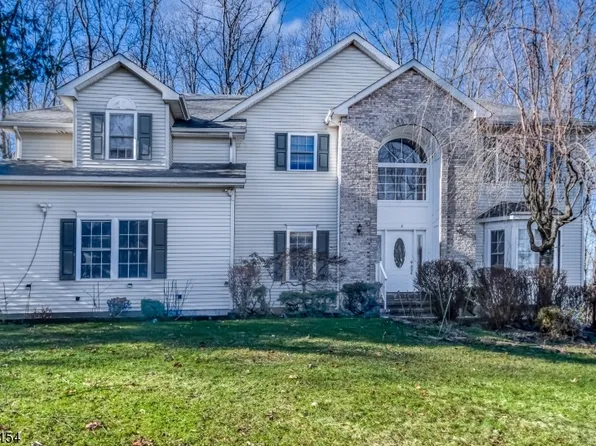 6 Cardinal Ln, Mount Olive Twp., NJ 07828