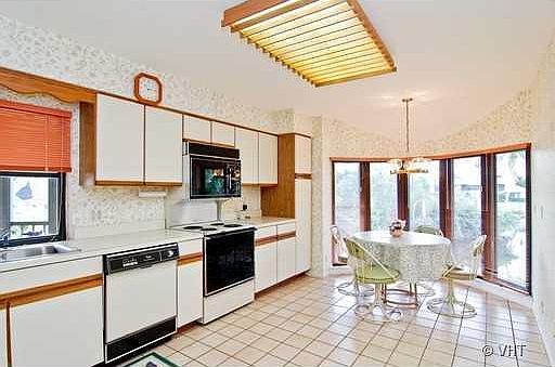 4th image of 16941 Waterbend Dr APT 254