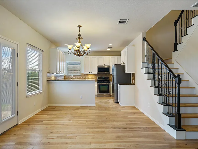 12016 Timber Heights Dr — Photo 5